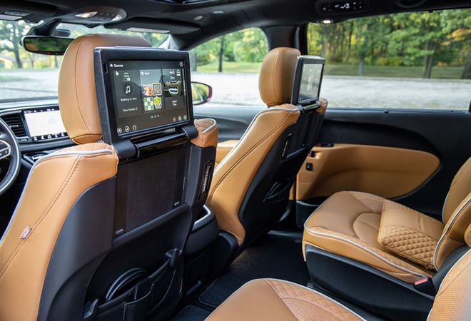 Chrysler Pacifica 2026 Центр развлечений Uconnect Theatre. Авто Премиум Груп