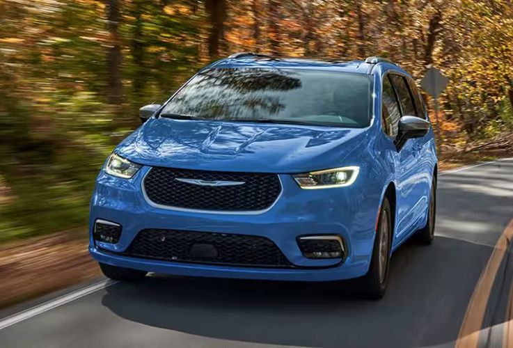 Chrysler Pacifica 2026 Бензиновая версия. Авто Премиум Груп