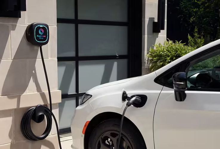 Chrysler Pacifica 2026 Гибридная конфигурация. Авто Премиум Груп