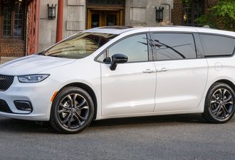 Chrysler Pacifica 2026