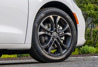 Chrysler Pacifica 2026