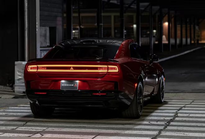 Dodge Charger 2026 Система адаптивных амортизаторов с двумя клапанами. Авто Премиум Груп