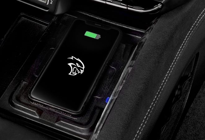 Dodge Durango 2022 Беспроводная зарядка для смартфонов. Авто Премиум Груп