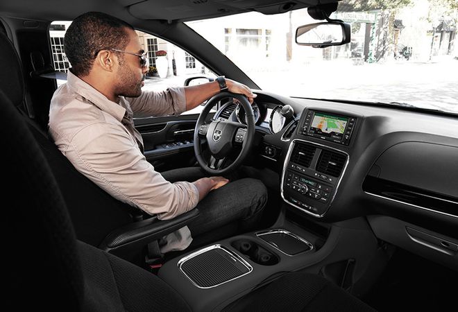 Dodge Grand Caravan 2020 Технологии Hands-Free. Авто Премиум Груп