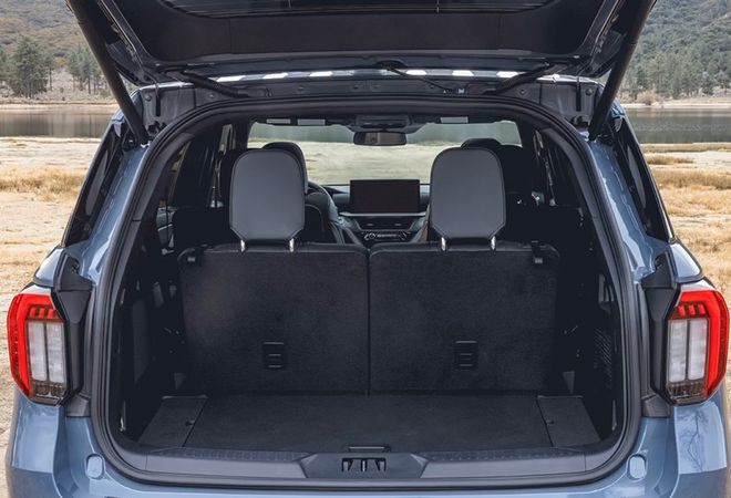 Ford Explorer 2026 Сиденье третьего ряда PowerFold. Авто Премиум Груп