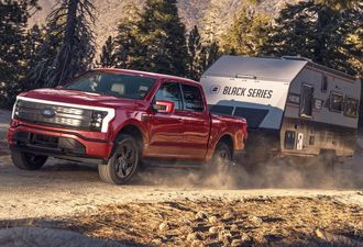 Ford F-150 Lightning 2025