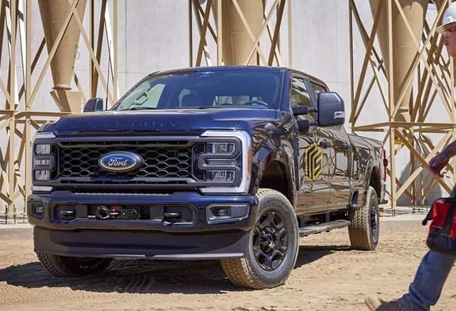 Ford F-350 2025 Тяговое усилие лебедки 5 443 кг. Авто Премиум Груп