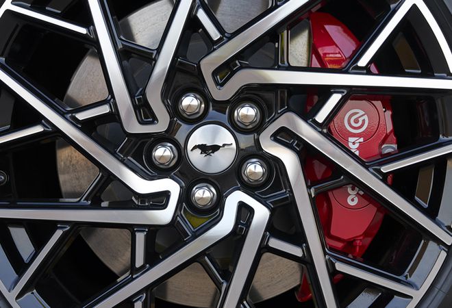 Ford Mustang Mach-E 2024 Тормоза Brembo с алюминиевыми суппортами Flexira. Авто Премиум Груп