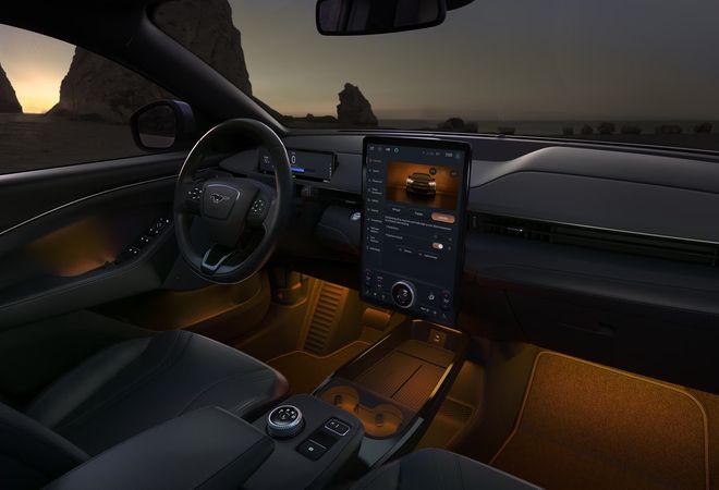 Ford Mustang Mach-E 2025 Режимы вождения для любого настроения. Авто Премиум Груп