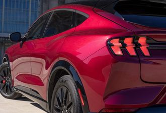Ford Mustang Mach-E 2025