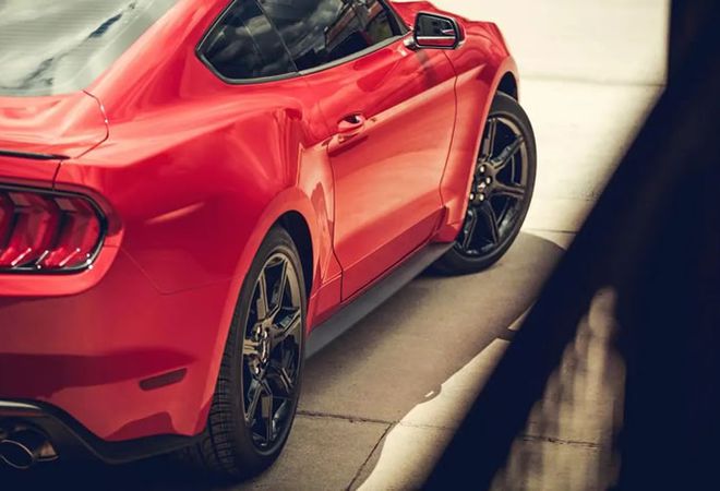 Ford Mustang 2019 Высокопроизводительные бензиновые двигатели. Авто Премиум Груп