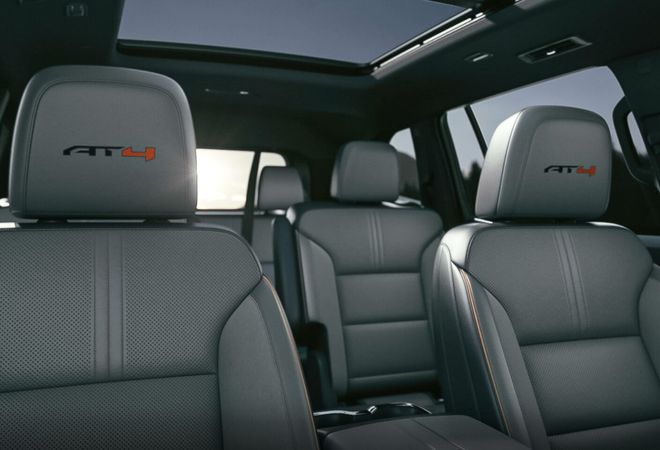 GMC Acadia 2024 ПЕРЕДНИЕ СИДЕНЬЯ С ПОДОГРЕВОМ И ВЕНТИЛЯЦИЕЙ. Авто Премиум Груп