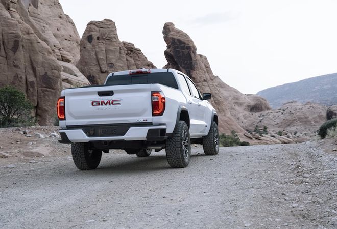 GMC Canyon 2026 Системы безопасности. Авто Премиум Груп