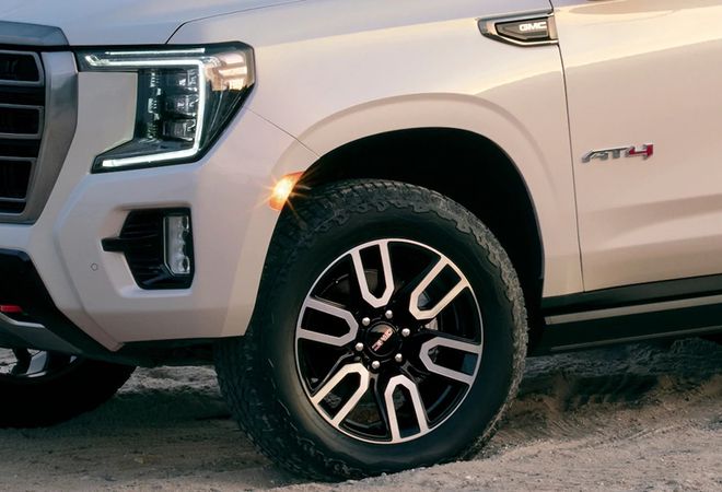 GMC Yukon 2021 20-дюймовые шины повышенной проходимости Goodyear®. Авто Премиум Груп