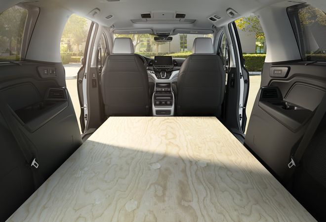 Honda Odyssey 2026 Объем багажника до 4474 литров. Авто Премиум Груп