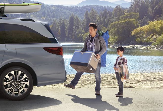 Honda Odyssey 2026 Открытие двери багажника без рук. Авто Премиум Груп