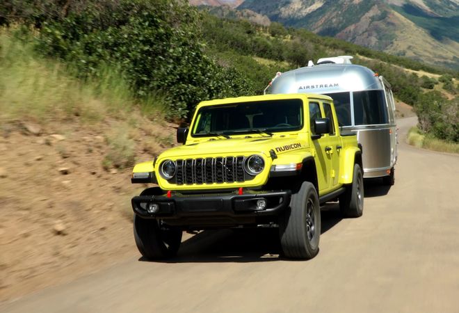 Jeep Gladiator 2024 Одна из лучших в классе буксировка и грузоподъёмность. Авто Премиум Груп