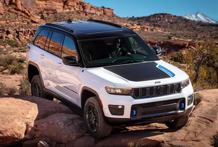 Jeep Grand Cherokee 4xe 2025 Внедорожная версия. Авто Премиум Груп