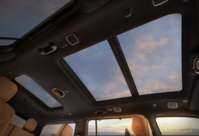 Jeep Wagoneer 2022 Трехпанельный панорамный люк на крыше. Авто Премиум Груп