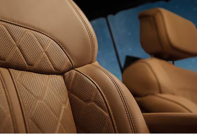 Jeep Grand Wagoneer 2026 Роскошные сиденья. Авто Премиум Груп