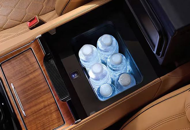 Jeep Grand Wagoneer 2026 Холодильник в центральной консоли. Авто Премиум Груп