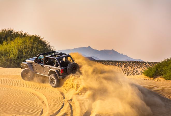 Jeep Wrangler Rubicon 392 2025 Потрясающая манёвренность. Авто Премиум Груп