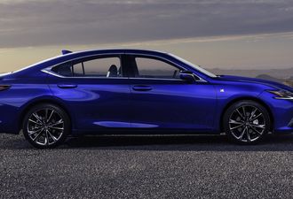 Lexus ES 2025