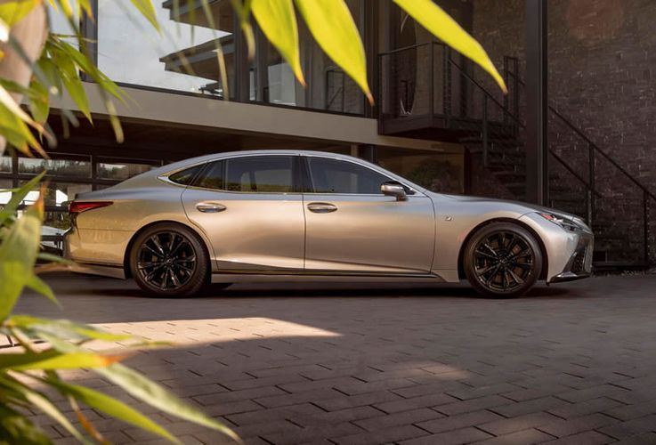 Lexus LS 2025 Спортивная версия. Авто Премиум Груп