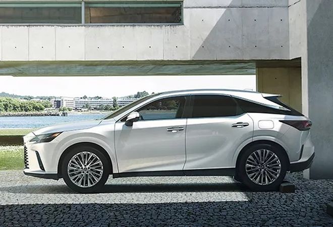 Lexus RX 2023 Усовершенствованная парковка. Авто Премиум Груп