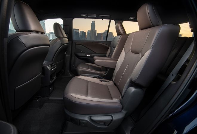 Lexus TX 2026 Капитанские кресла второго ряда. Авто Премиум Груп