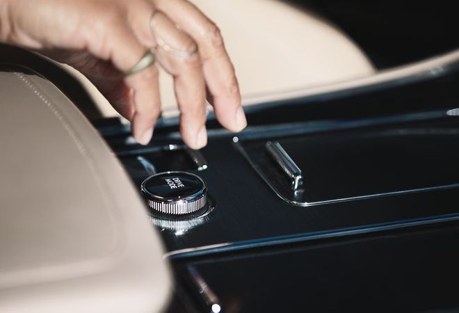 Lincoln Aviator 2026 Режимы вождения. Авто Премиум Груп