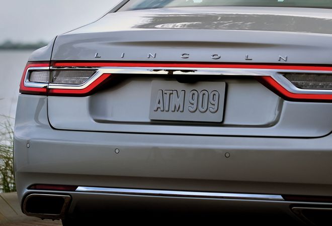 Lincoln Continental 2020 Открытие двери багажника без рук. Авто Премиум Груп