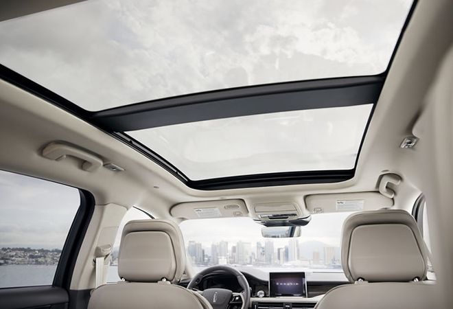 Lincoln Corsair 2022 Огромная панорамная крыша!. Авто Премиум Груп