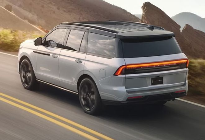 Lincoln Navigator 2026 Двигатель с двойным турбонаддувом. Авто Премиум Груп