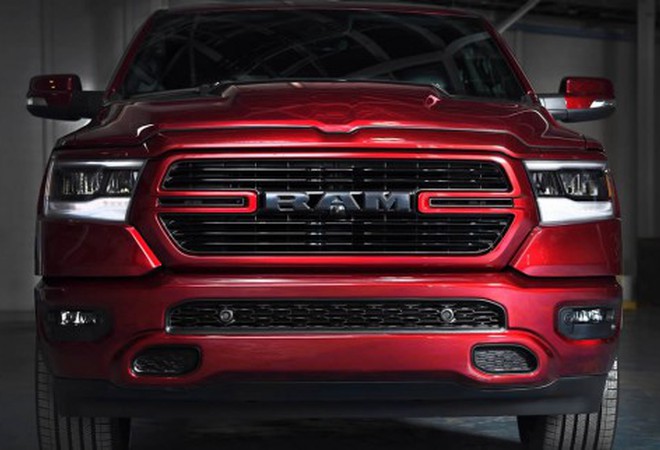 2019 Ram 1500 SPORT - спец версия для Канады