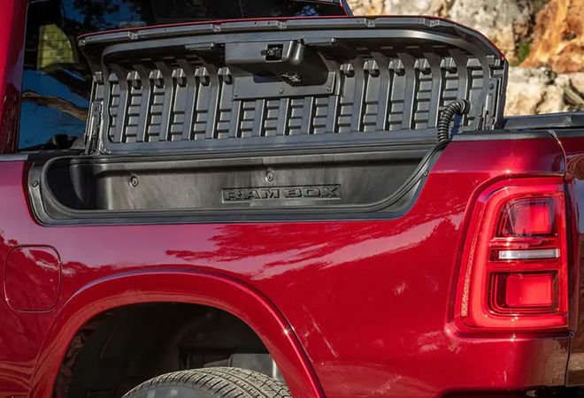 RAM 1500 2026 Система хранения Rambox. Авто Премиум Груп