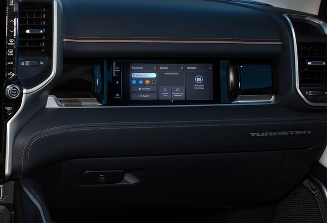 RAM 1500 2026 Новый дисплей для пассажира. Авто Премиум Груп