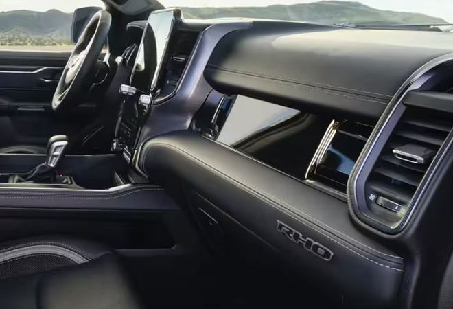 RAM 1500 RHO 2026 Дисплей для пассажира. Авто Премиум Груп