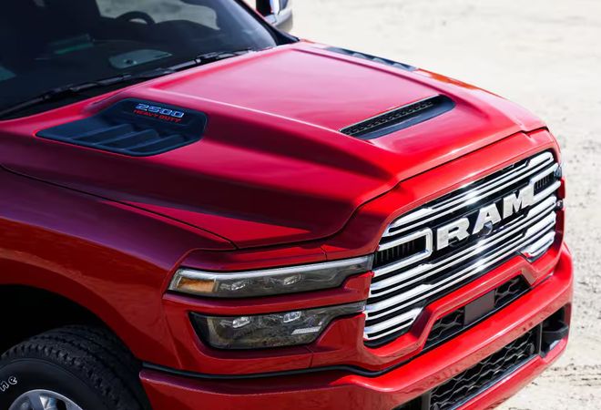 RAM 2500 HD 2025 Спортивный капот MOPAR. Авто Премиум Груп