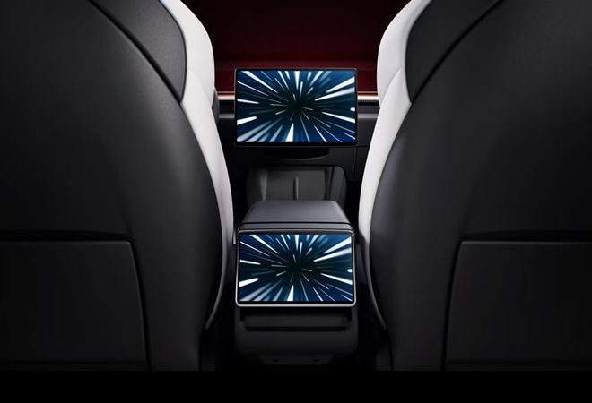 Tesla Model 3 2025 Два дисплея. Авто Премиум Груп