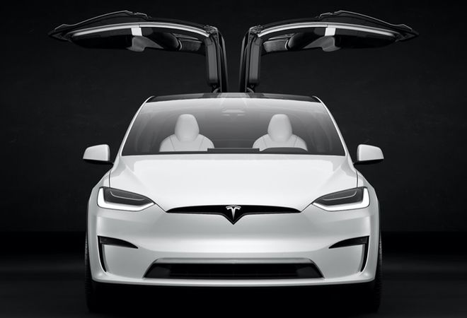 Tesla Model X 2023 Уникальные двери «крылья сокола». Авто Премиум Груп