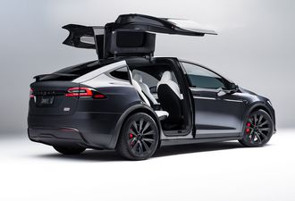 Tesla Model X 2024