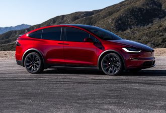 Tesla Model X 2024