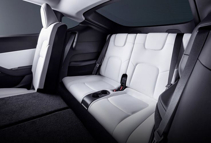 Tesla Model Y 2021 Новый третий ряд сидений. Авто Премиум Груп