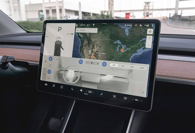 Tesla Model Y 2025 15-дюймовый тачскрин. Авто Премиум Груп