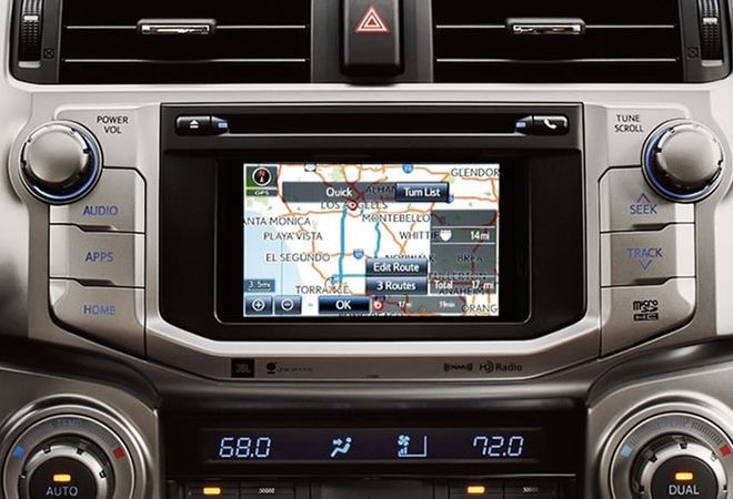 Toyota 4Runner 2019 Сенсорный дисплей, Bluetooth® и стандартно камера заднего вида. Авто Премиум Груп