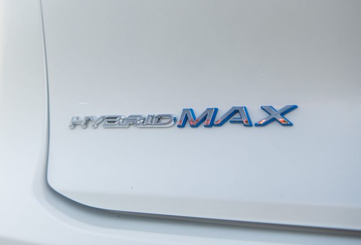 Toyota Crown Cross-Sedan 2025 Система Hybrid MAX. Авто Премиум Груп