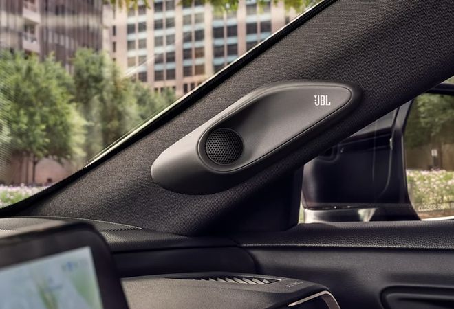Toyota Crown Cross-Sedan 2026 Аудиосистема JBL. Авто Премиум Груп