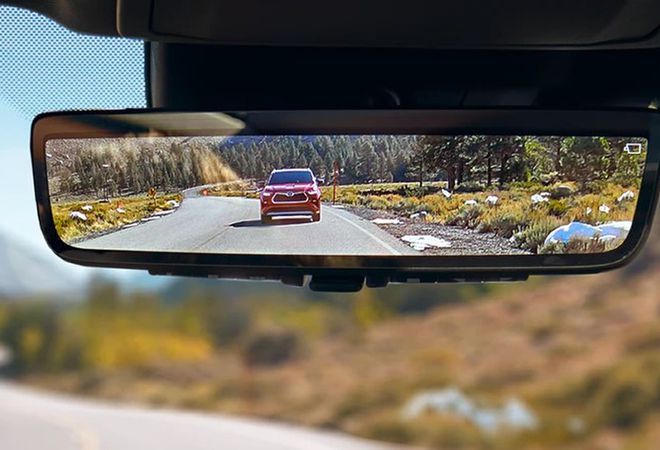 Toyota Highlander Hybrid 2023 Цифровое салонное зеркало. Авто Премиум Груп
