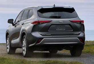 Toyota Highlander Hybrid 2026